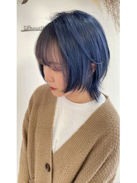 シルエット 美容室 ネイビーブルー　八戸20代30代40代