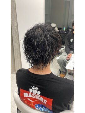 イリ(iLi) 【iLi ×HIRAI】メンズパーマ《立川美容室》