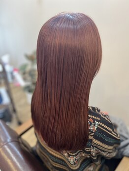 リソー(Lisoo)の写真/大人女性の為の上質な空間と、エイジングケアがウリのサロン。年齢を重ねる度に美しい髪へ。