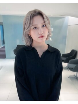 スノッブ(SNOB) ホワイトカラー◯浜本大志