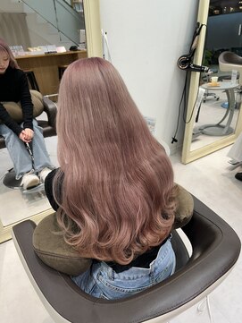 ユニークバイケンジ 町田(unique KENJE) ブリーチ２回で作るペールピンク！