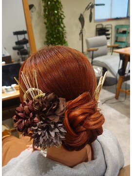 ビスポーク(BESPOKE) 大人気20代30代◎結婚式成人式卒業式まとめ髪シニョン