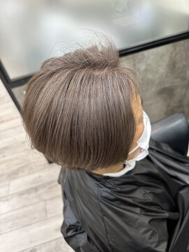 ヘアーテラスエム 奈良店(hair terrace M) 【白髪ぼかし】【ミルクティーベージュ】【ハイライト】