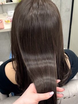 ミリィバイアヤラ 船橋店(MIRYI by ayala) 【CHIHARU】アッシュブラウン/艶カラー