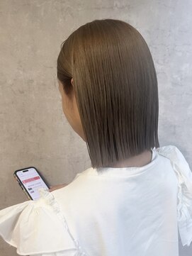 マウ(mau) ブリーチカラー　結べるボブ