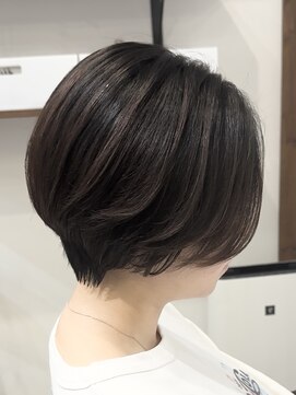 ルイ(ROUIS produced by LUCK 津田沼) ROUIS 津田沼 丸みショート/ナチュラルブラウン/ショートカット