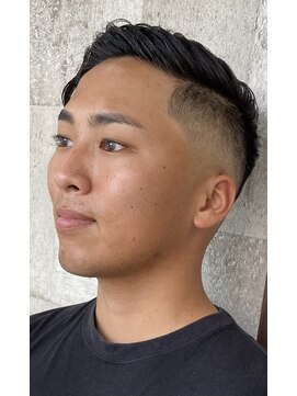 シザーズ(SCISSORS) メンズカット/フェード/スキンフェード/ニュアンスパーマ/郡山