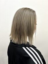 ラペルグリーン(Lapel green) ハイトーンカラー