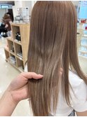 ミルクティーベージュ