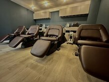 エクラート リアーラ 横浜店(ECLART Reala)の雰囲気（フルフラットのシャンプー台で癒しのシャンプータイム☆/横浜）
