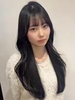 トイロ(toiro)&nbsp;顔まわりレイヤーカット透明感カラー