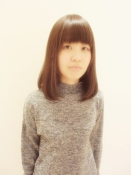 ルシード スタイル サーヴ(LUCIDO STYLE SERVE) クールだけどキュートなAラインボブ