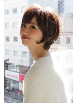 レウナ 外苑前(Reuna) 丸みが綺麗な大人ショート【外苑前・青山・表参道】