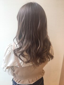 ピーディーフィノ 大通(PD fino) 透明感 寒色ベージュ