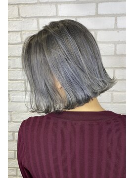 ラフトーキョウセカンド(RAF TOKYO 2nd) 【 RAF TOKYO 2nd SYOTA 】ホワイティカラー×切りっぱなしボブ