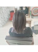 カット　カラー　ハイライトか