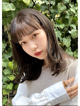 アンヘアー 元町三宮(UNHAIR) ミディアム × ベージュカラー