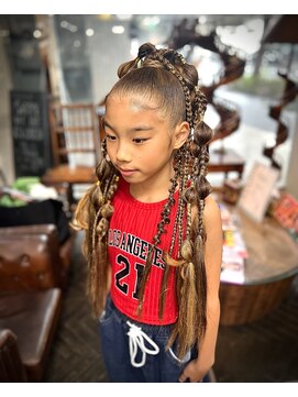 バイブアンドアネックス(VIBE & ANNEX) ポニーテールエクステスタイリング