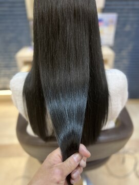 ヴィヴァーチェイルソーレ(VIVACE ilsole) 20代30代40代ストレートロング