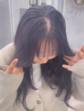 ポジ(poji) 韓国風　前髪カット　艶髪　くびれ巻き　サイドバング