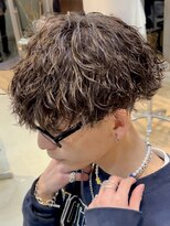 フィフスパーク(fifth PARK)&nbsp;渋谷ゆる波巻きスパイラルシャドウルーズパーマ2wayビジネスヘア