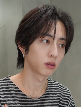 テン 心斎橋(tenn.) 心斎橋センターパートニュアンスパーマフェザーショート緩め色気