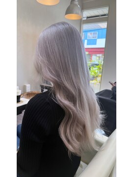 アンドケー 那覇おもろまち店(and K) ホワイトシルバー