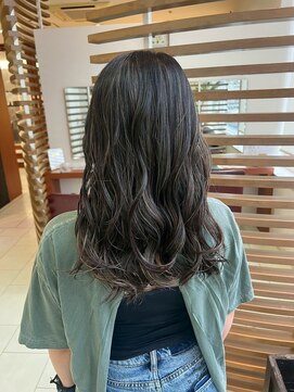 ラシェンテ エイジア 高槻(La Sente Aja) Color Lounge　ナチュラルグレージュハイライト