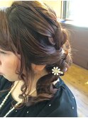 サイド三つあみでカワイイ
