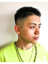 サンディーズバーバーショップ(Sandees)&nbsp;ワイルドツーブロックビジカジフェードボウズ