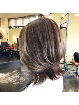 ワラティク(WARATI C) ミディアム