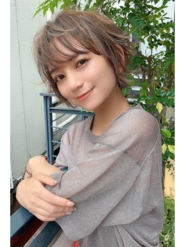 マリアバイアフロート(Maria by AFLOAT) 【shige】耳掛けウエーブパーマフォギーベージュスリークボブ