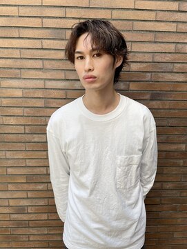 カゼ ダイカンヤマ Kaze DAIKANYAMA ドライな質感の大人センターパート