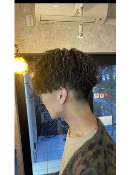 ティーズ バーバー T's BARBER センターパート　ツイストスパイラル