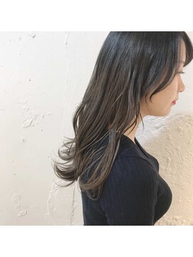 ヨペ(yeope) 【レイヤーカット×ハイライトカラー】グレージュヘアカラー