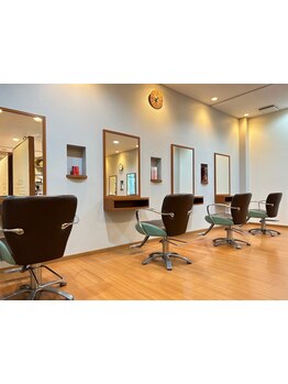 【スタッフ全員女性です★】いつ来てもリラックスできる空間を提供してくれる女性のみのサロン【Ｔ+gloss】