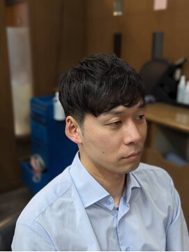 グラスヒビキ ツーブロックショート