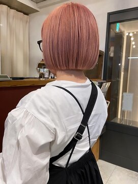 アトリエ(atelier.) 襟足ギリギリ、ミニボブ