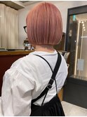 襟足ギリギリ、ミニボブ