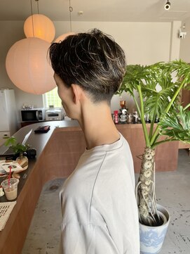 エニー(ENNY) フェザーパーマ×ハイライト