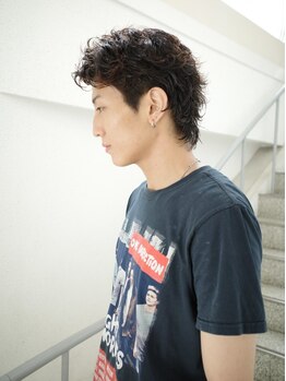 再現性の高いスタイルでどんなシーンでもカッコよく！計算しつくされたカット技術で、伸びてもキマる！