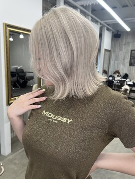 リノート バイ エゴル 名古屋(LINOET by ENGOL) 【LINOET 名古屋】佐藤まいらホワイトミルクティーベージュ