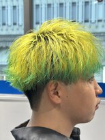 オーシャントーキョー 神戸(OCEAN TOKYO KOBE)&nbsp;ネオンイエローグリーンエンドカラー刈り上げマッシュ