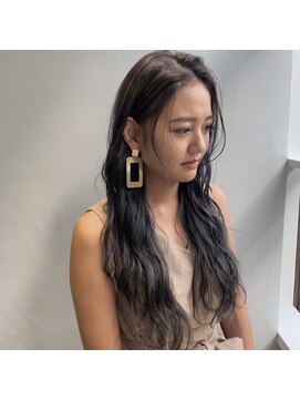 クラン(clan) clan <ふんわりロング　美髪アッシュグラデーションカラー