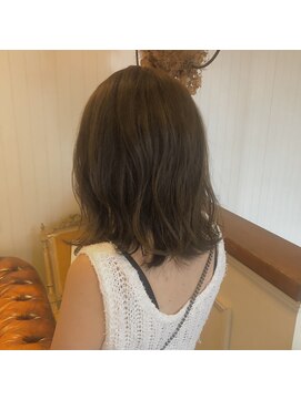 フェリア 梅田(FERIA) 大人かわいいベージュカラー＊アースカラー