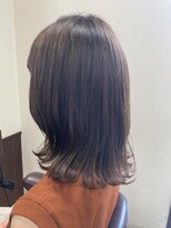 シファ(sifa)&nbsp;外ハネロブx寒色ベージュ