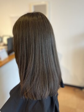 ヘアーコンセプト(HAIR CONCEPT) まとまりのいいロングヘア