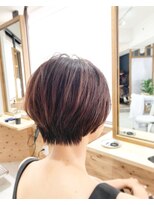 ウタシロイロ(uta shiroiro) 丸みショート