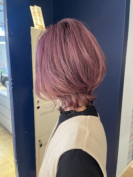 コワファースト 大分(COIFF1RST) スモークピンクカラー