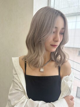 ミニョン(mignon) グレージュ